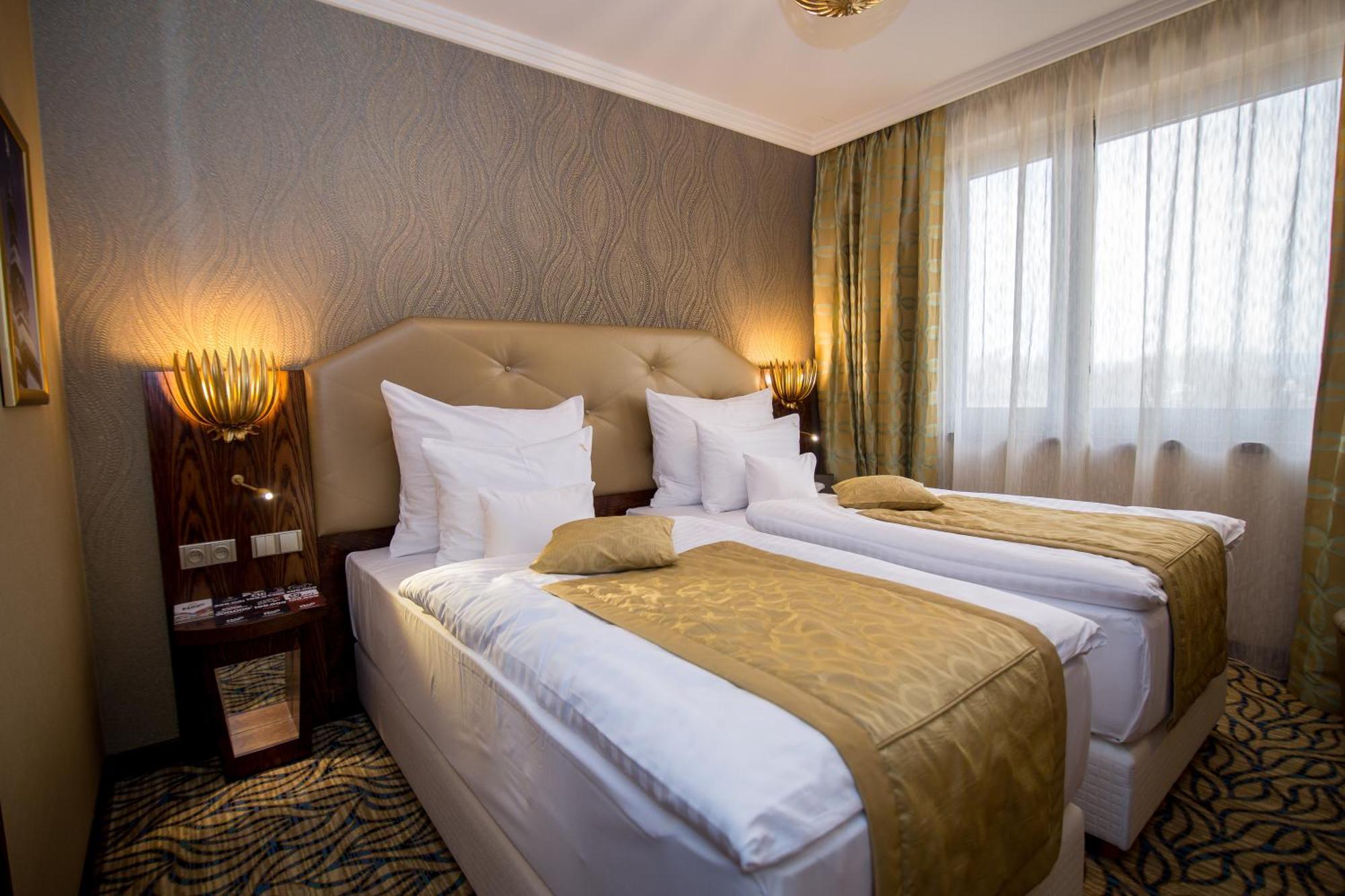 King'S Resort - Casino And Hotels Rozvadov Esterno foto