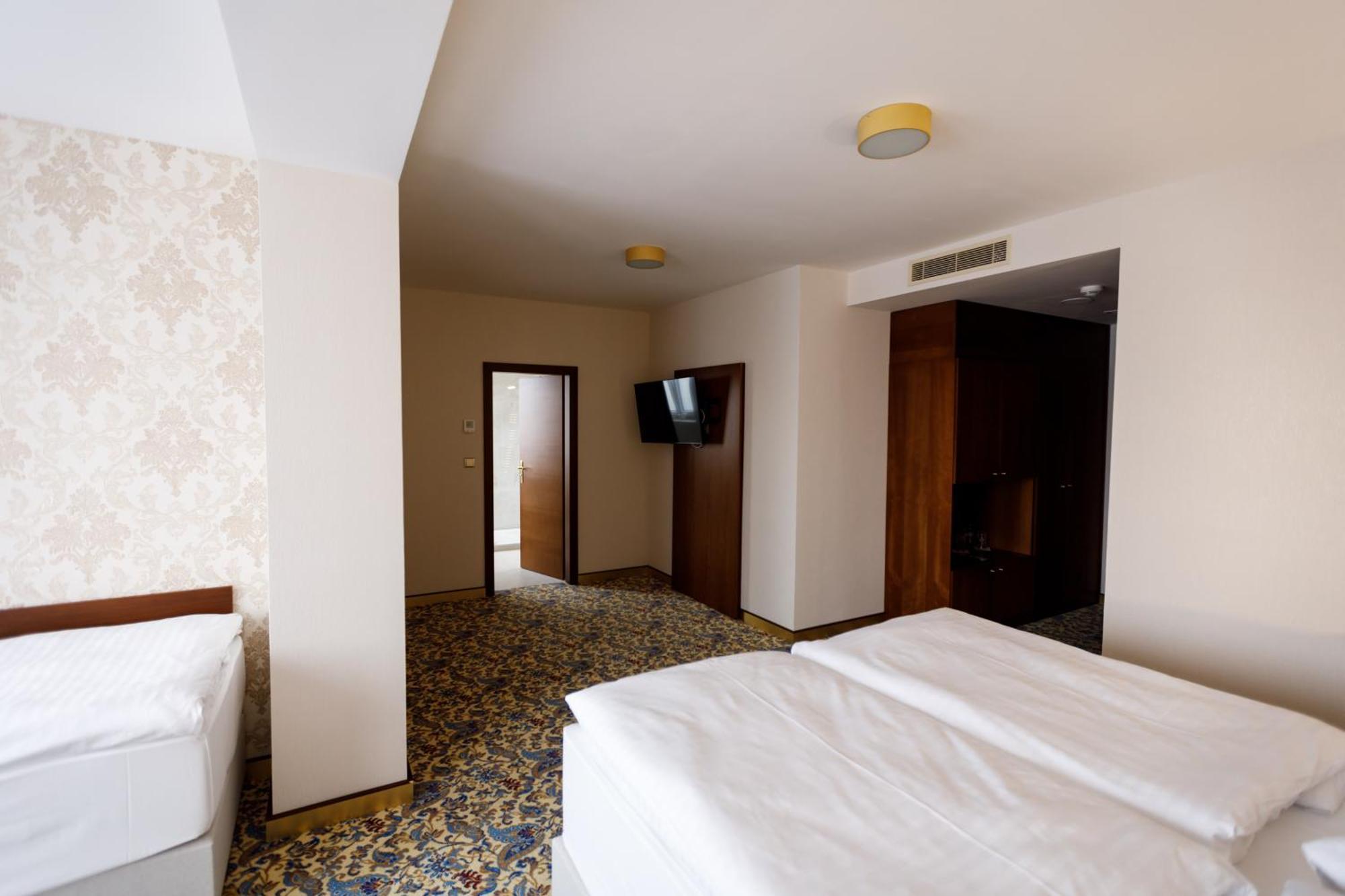 King'S Resort - Casino And Hotels Rozvadov Esterno foto